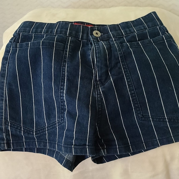 Union bay  high rise striped shorts - Picture 3 of 8